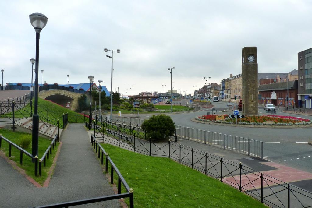 Westminster Hotel Rhyl Zewnętrze zdjęcie